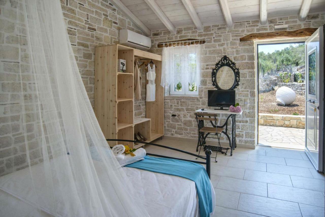 Ranias Case Dell Olivetto Gaios Extérieur photo